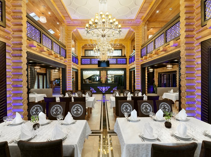 Інтер'єр залу ресторану